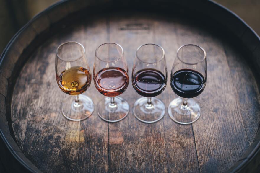 NATURAL WINE HAPPY HOURS