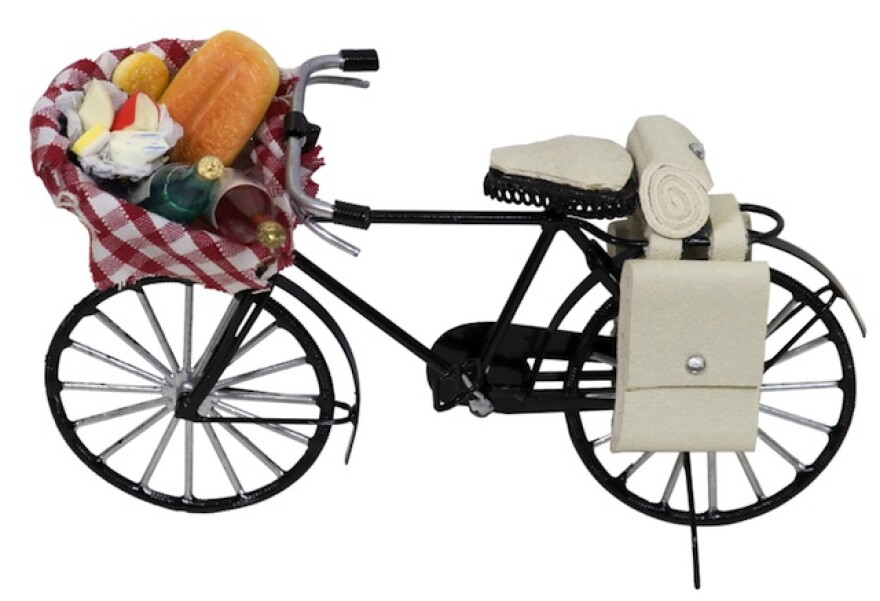 bicycle-basket-food.jpg