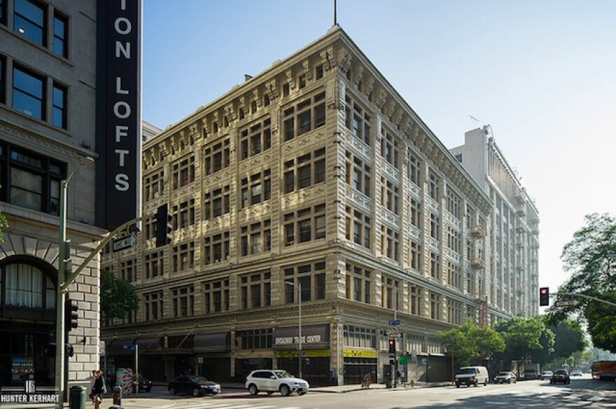 broadway-trade-center.jpg