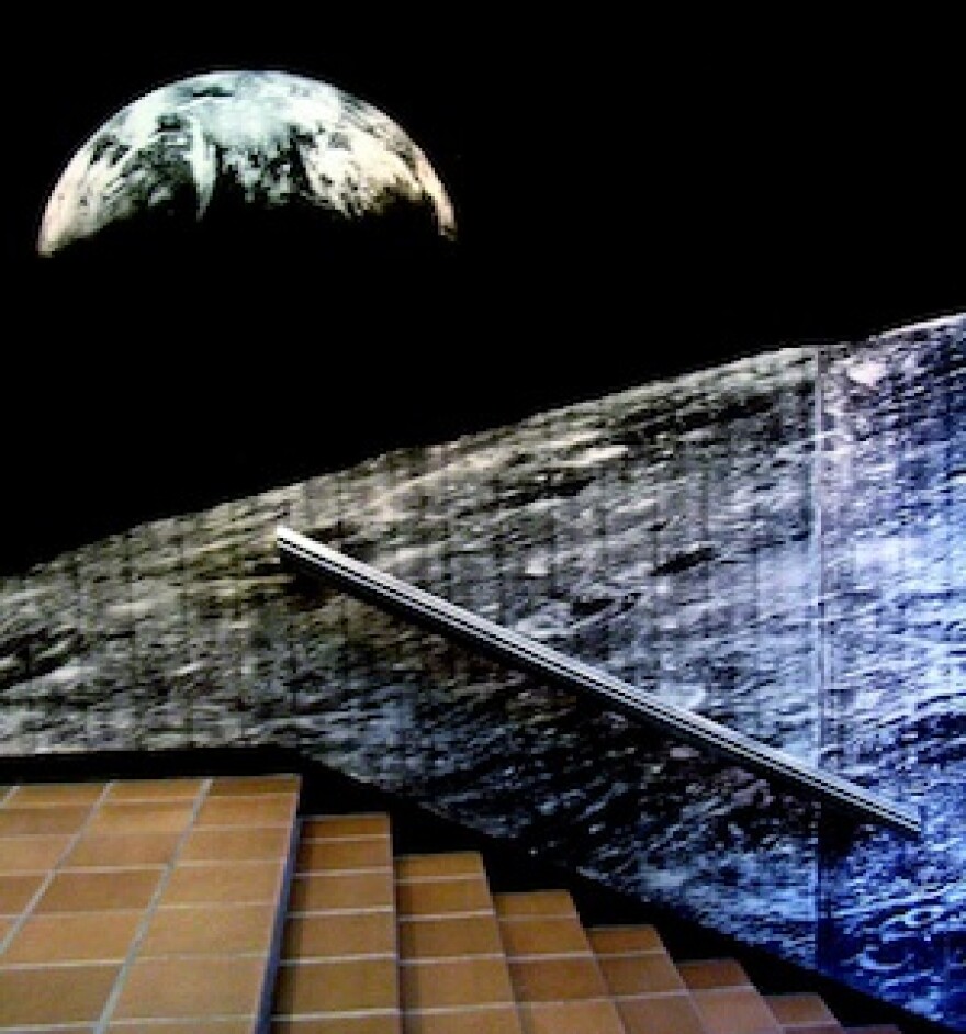 stairwayearth.jpg