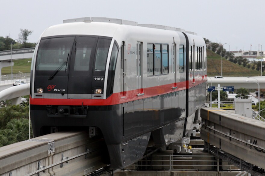 monorail.jpg