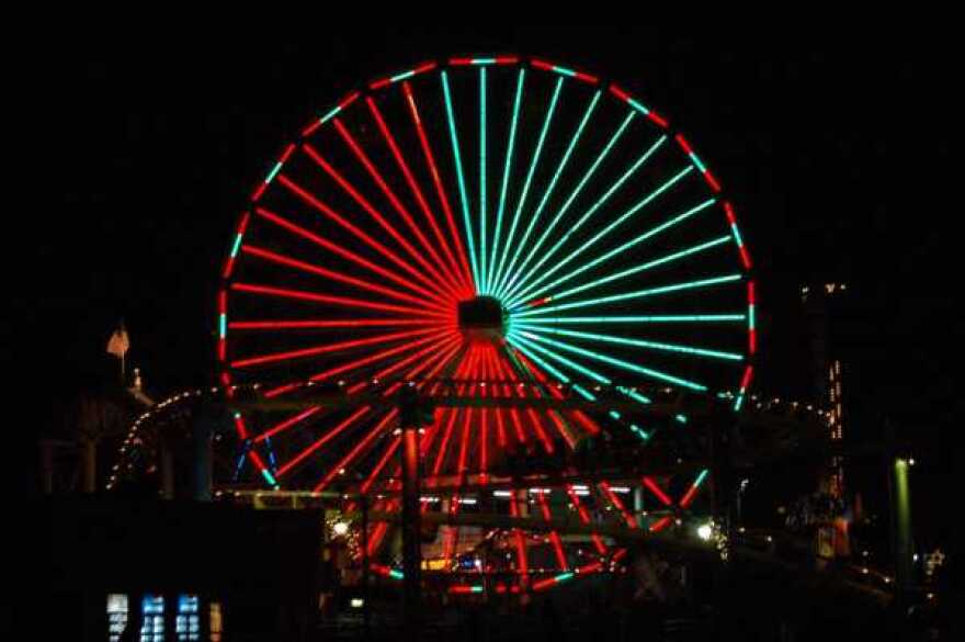 Santa_Monica_FerrisWheel.jpg