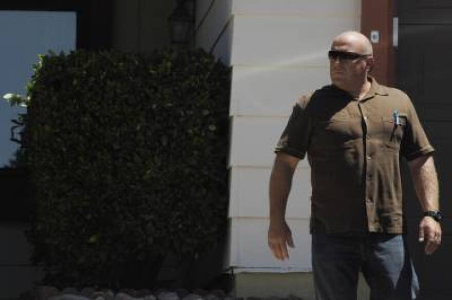 dean-norris-hank.jpg