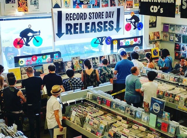 The 10 Best Record Stores In Los Angeles | LAist
