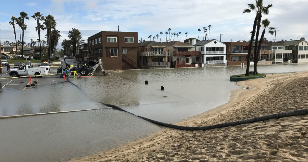 3rd Southern California storm brings flooding, rockslides | LAist