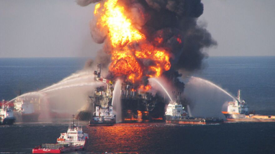 Justice Department prosecutors secured new indictments Wednesday against a former BP engineer and a former BP executive charged separately with obstructing probes of the company's 2010 oil spill in the Gulf of Mexico. (Photo: The Deepwater Horizon oil rig burned on April 21, 2010).