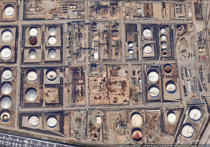 An overview of a refinery