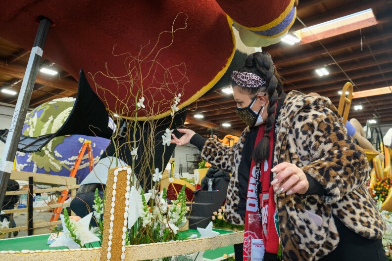 12312021-ROSE-PARADE-PREP-18.jpg