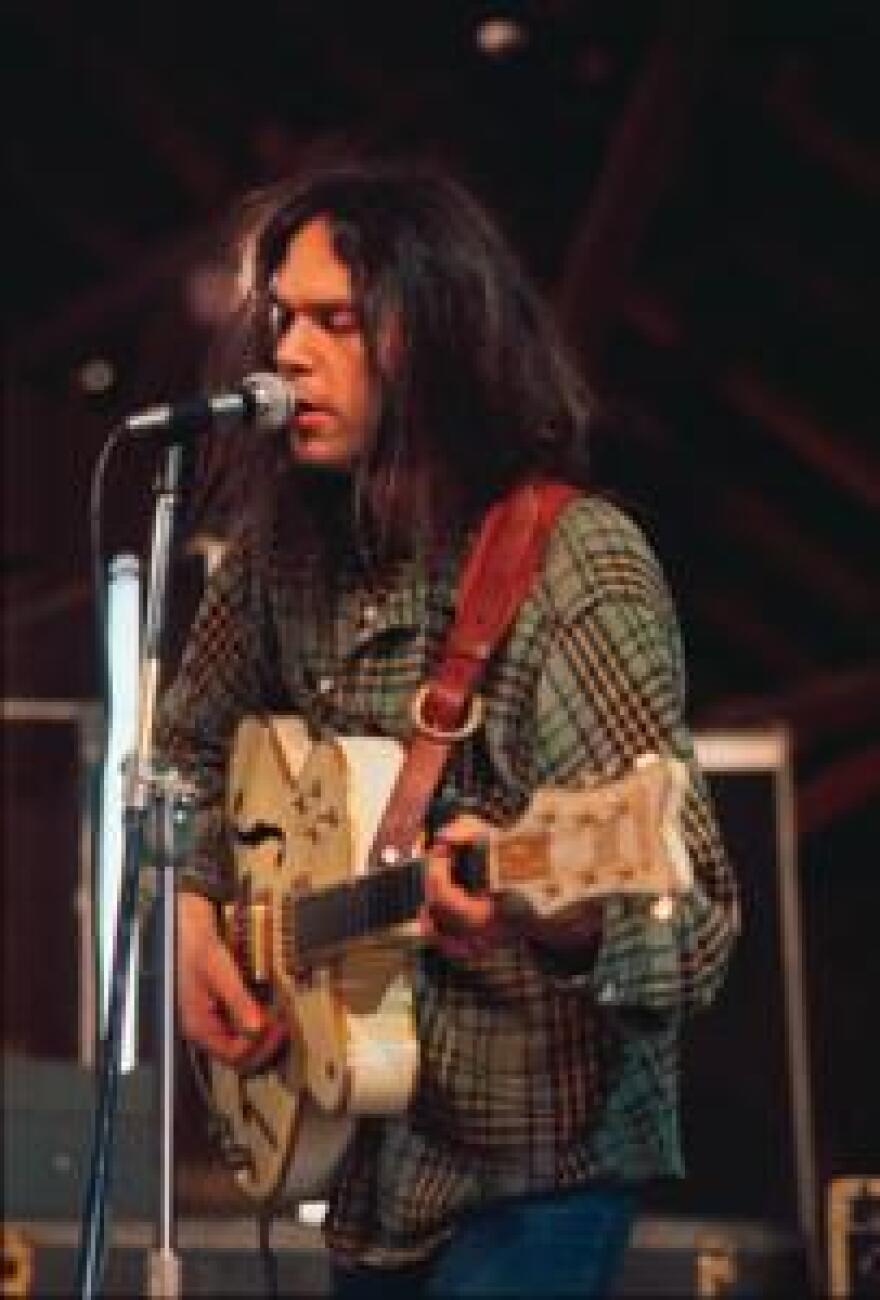 NEIL_YOUNG_PUBLICITY_PIC (Custom).jpg