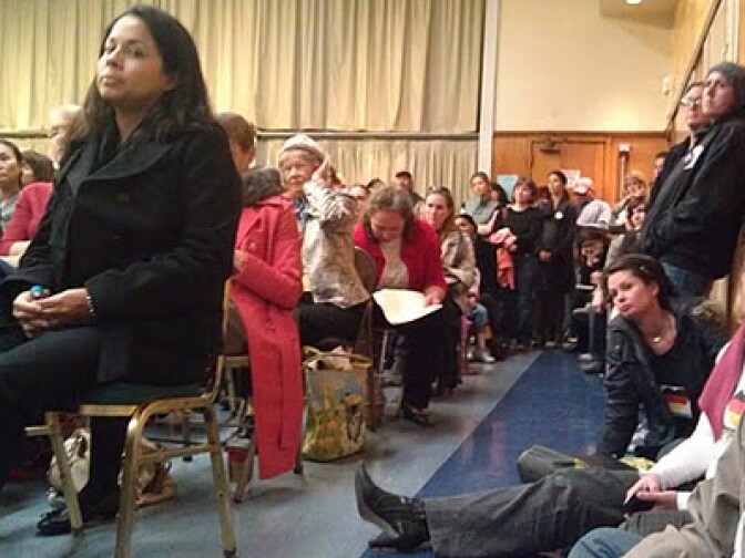Standing and sitting room only at a Franklin Elementary School meeting Tuesday night that brought more than 200 angry and frustrated parents to the auditorium to talk with school and district officials.