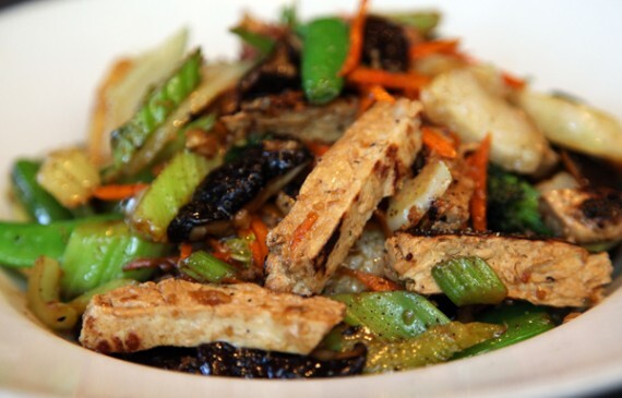 yard-house-gardein-570x365.jpg