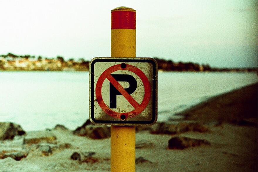 no-parking-sign.jpg