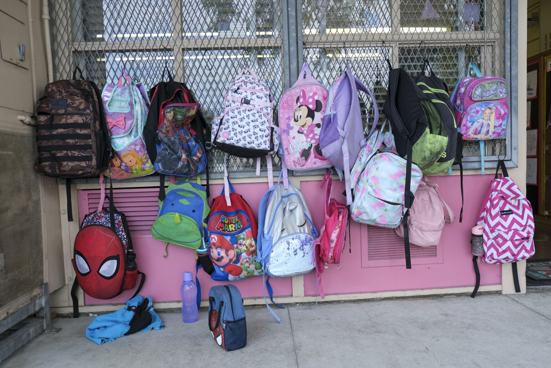 LAUSD Undoes Cuts To Winter Break After Unions Intervene LAist