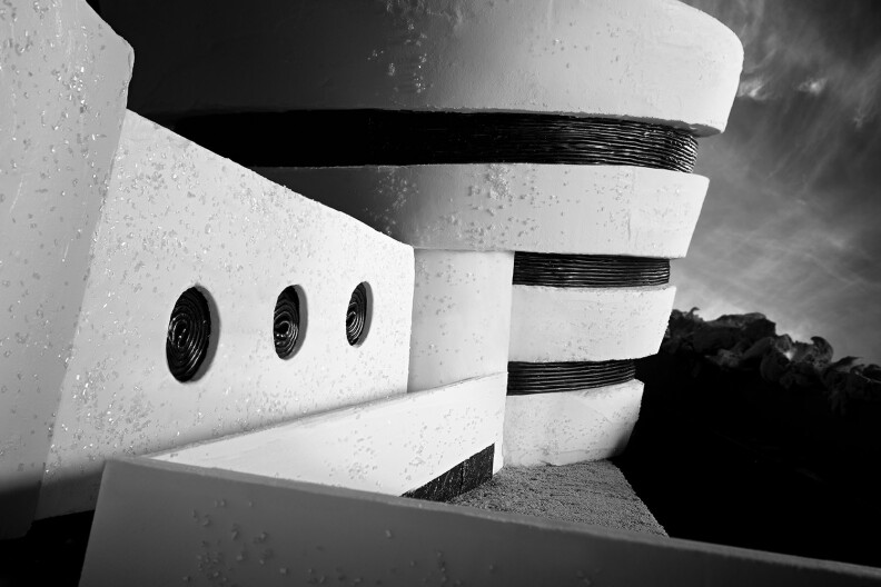 Solomon R. Guggenheim Museum, New York, Frank Lloyd Wright. Icing, gingerbread, cotton candy, candy wrappers, licorice, sugar.
