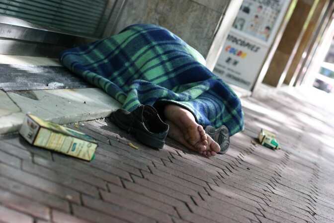 Homeless service providers are rushing to find more shelter beds before El Niño strikes California in the coming weeks. 