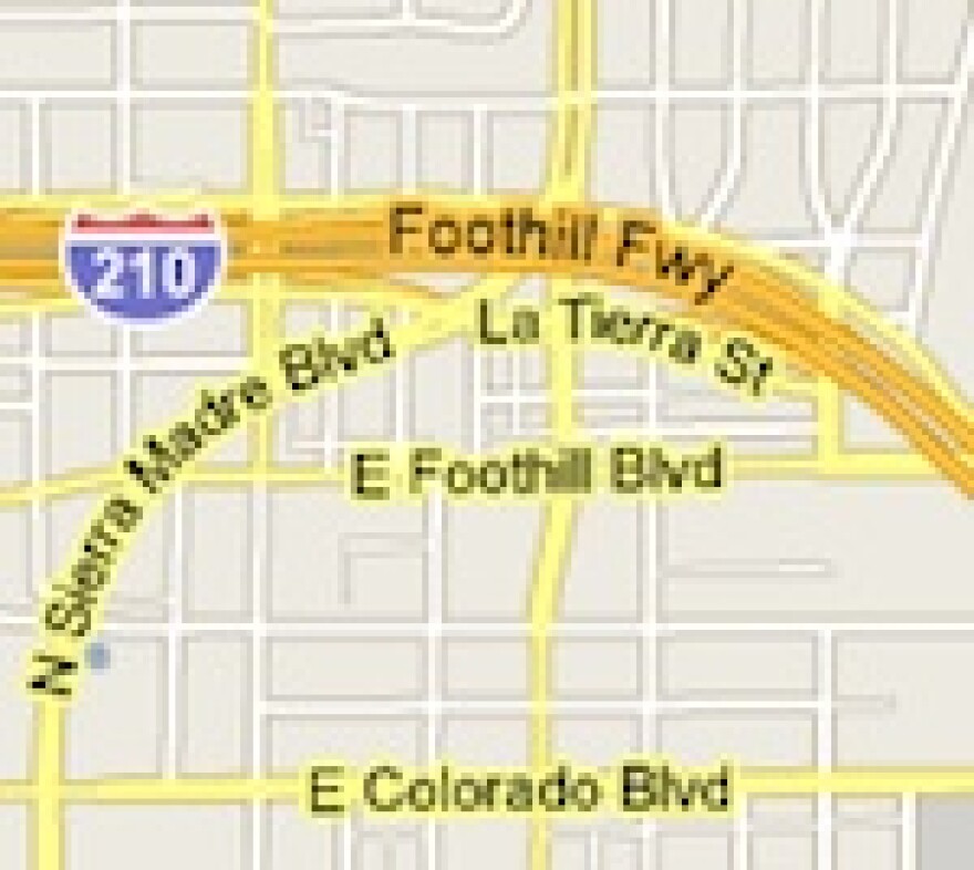 gold-line-tracks-blocked.jpg