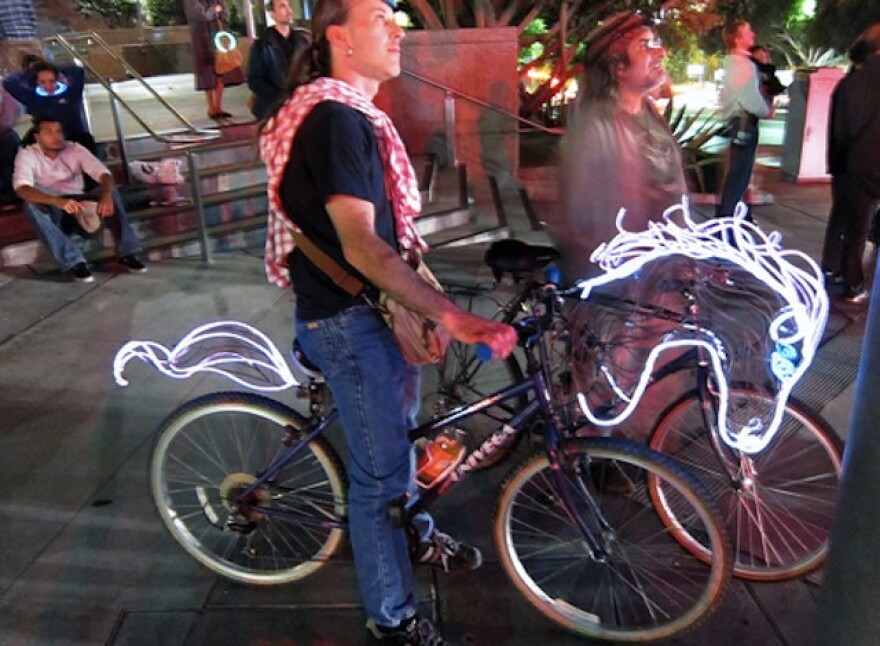 bicycle-horse-neon.jpg