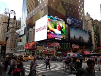 Rush hour commuters on Friday were treated to a giant electronic update on CBS’s Cube in the heart of Time Square after soured negotiations prompted Time Warner Cable to drop CBS.