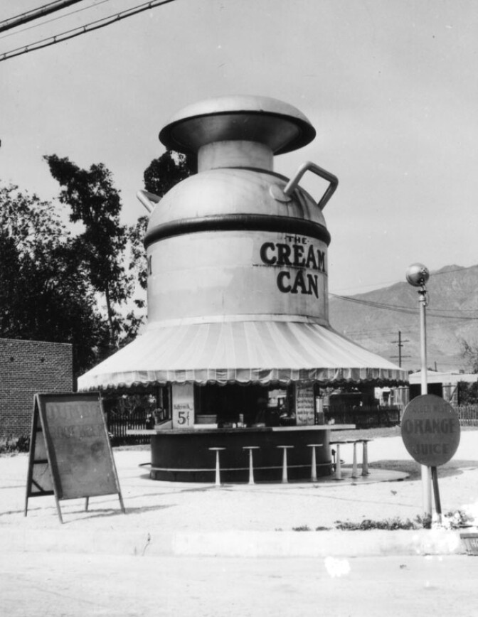 Shaped like a milk can, the Cream Can sold buttermilk (5 cents), orange juice, root beer and other beverages. (Photo via Los Angeles Public Library Collection)