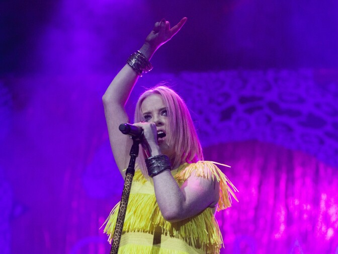Scottish vocalist Shirley Manson of the American rock band Garbage performs their new album "Strange Little Birds" in the arena Monterrey, Monterrey, Nuevo Leon, Mexico, on September 5, 2016.  / AFP / Julio AGUILAR        (Photo credit should read JULIO AGUILAR/AFP/Getty Images)