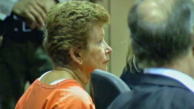 Lois Goodman in an L.A. courtroom.