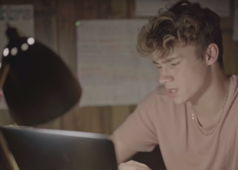 "Jawline" is a documentary by Liza Mandelup that follows a 16-year-old on his journey to achieve digital stardom.