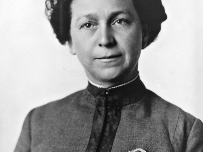 Alice Stebbins Wells in uniform
