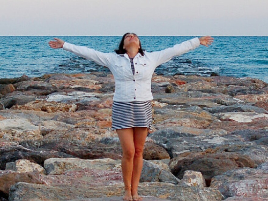 Carmen Cuesta's new album is titled <em>Mi Bossa Nova</em>.