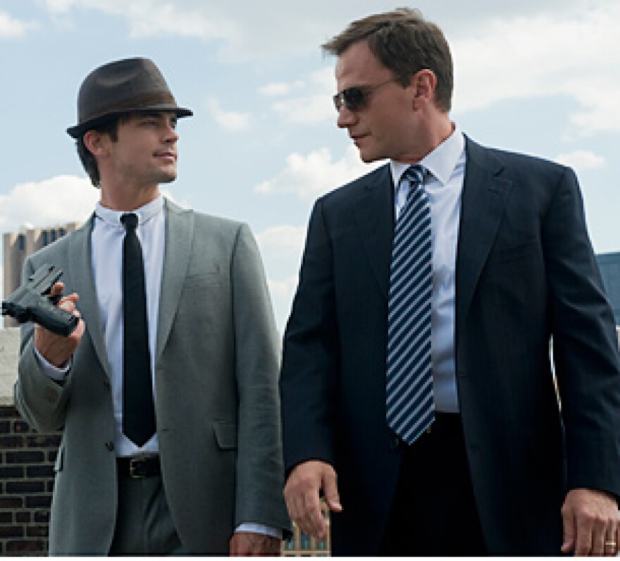 lg_white_collar.jpg