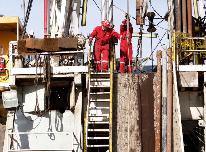 A crew works in early February to stop the flow of gas from the leaking gas well at the Aliso Canyon storage facility.