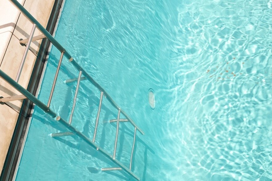 pool2.jpg