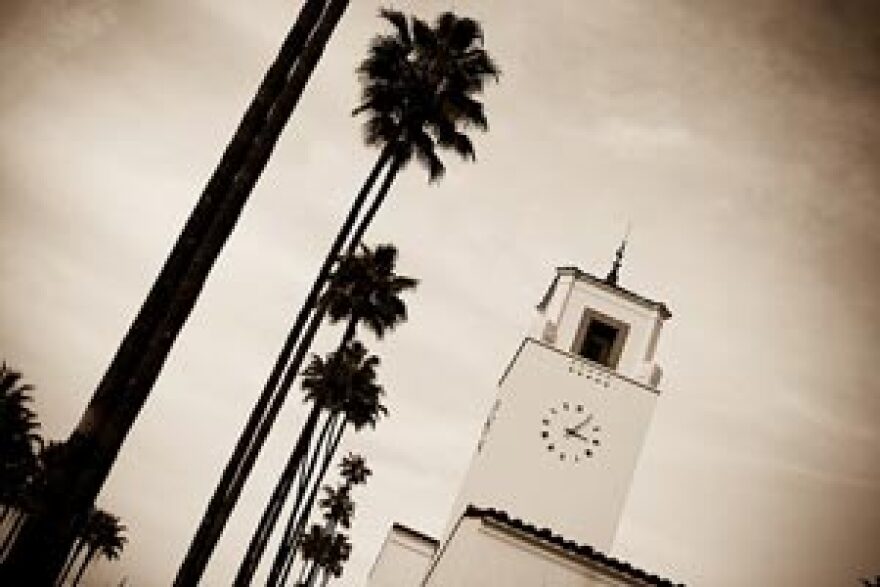 In Los Angeles when we Spring Forward for Daylight Savings Time 2009 we need to remind ourselves to conserve water