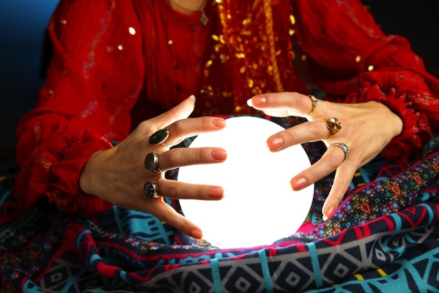 psychic-reader.jpg