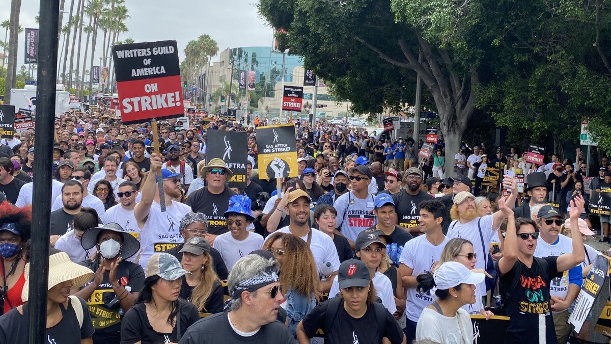 WGA Negotiations - Vimarsana News