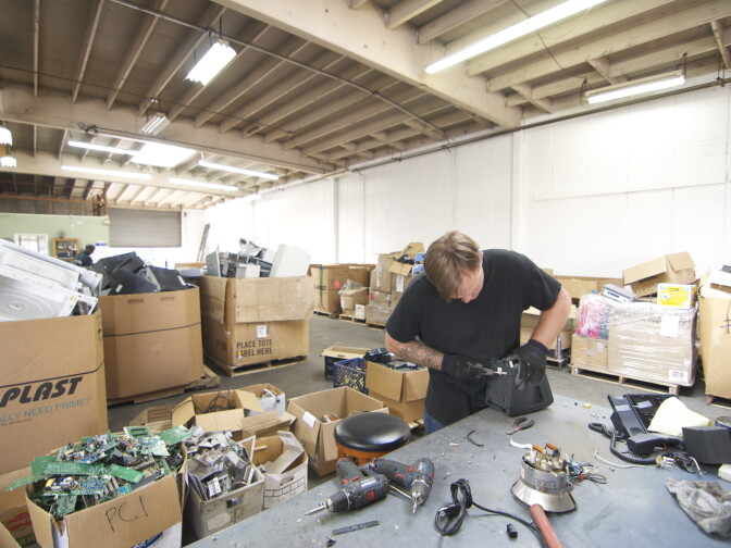 Shaye Elliot de-manufacturing power supplies.