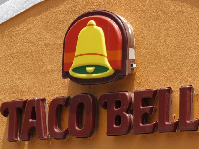 Taco Bell is among the restaurants in Davis that will have to start offering milk or water along with kids' meals.