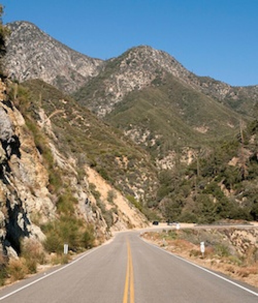 road-angeles-crest-hwy.jpg