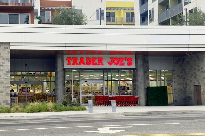 A picture of the front of the new Trader Joe's on Riverside Drive in Sherman Oaks.