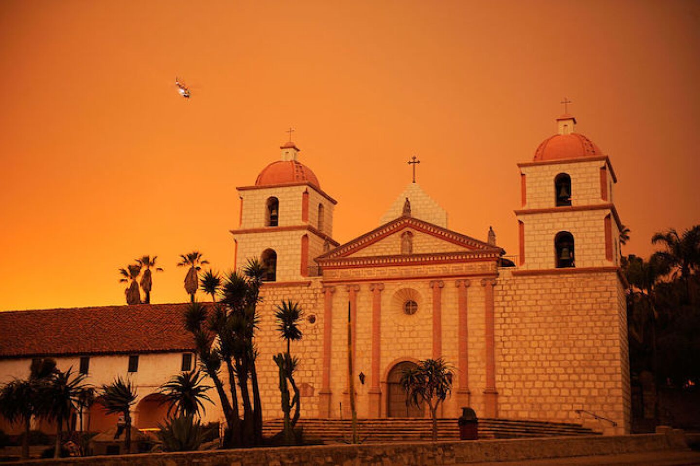 santabarbaramission.jpg