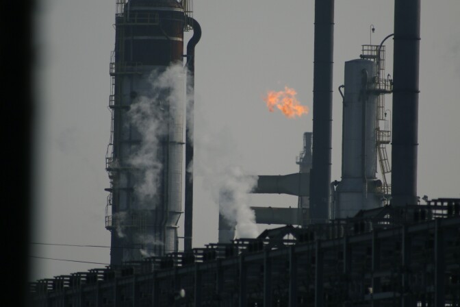 An explosion at an ExxonMobil refinery in Torrance caused four minor injuries on Wednesday, February 18, 2015. 