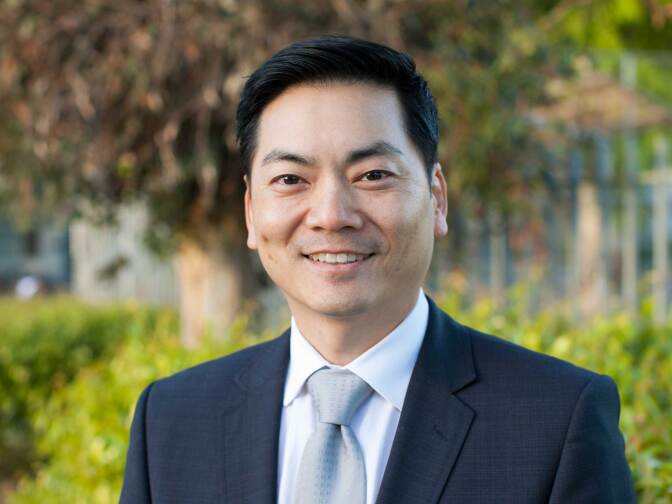 Robert Lee Ahn at the 34th Congressional District Candidate Forum at Eagle Rock High School on Wednesday, Mar. 23, 2017. 