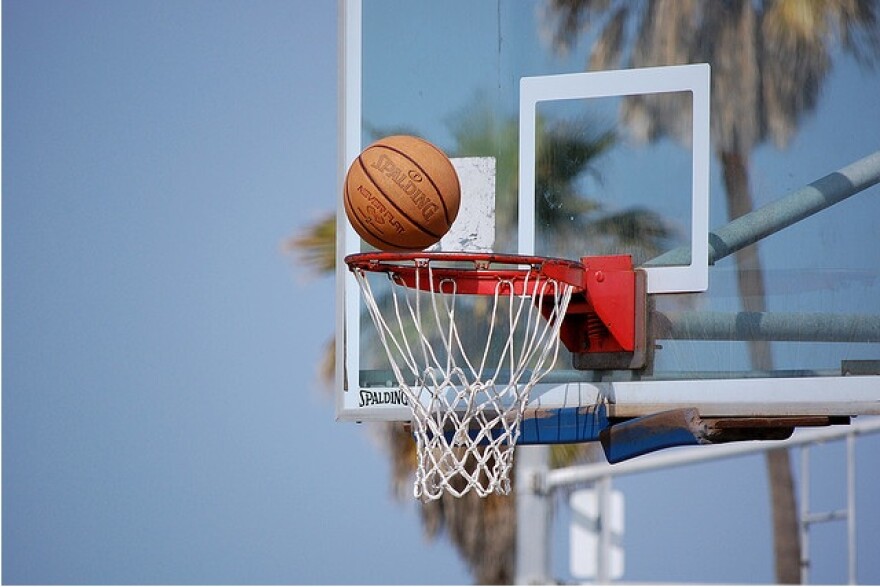 Los-Angeles-Basketball.jpg