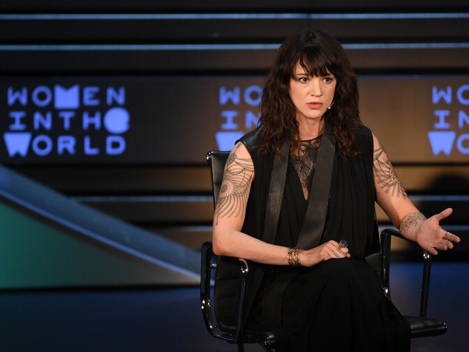 Actor/director Asia Argento speaks onstage at the 2018 Women In The World Summit at Lincoln Center on April 12, 2018 in New York City.  / AFP PHOTO / ANGELA WEISS        (Photo credit should read ANGELA WEISS/AFP/Getty Images)