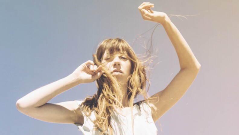 Singer/songwriter Ella Vos