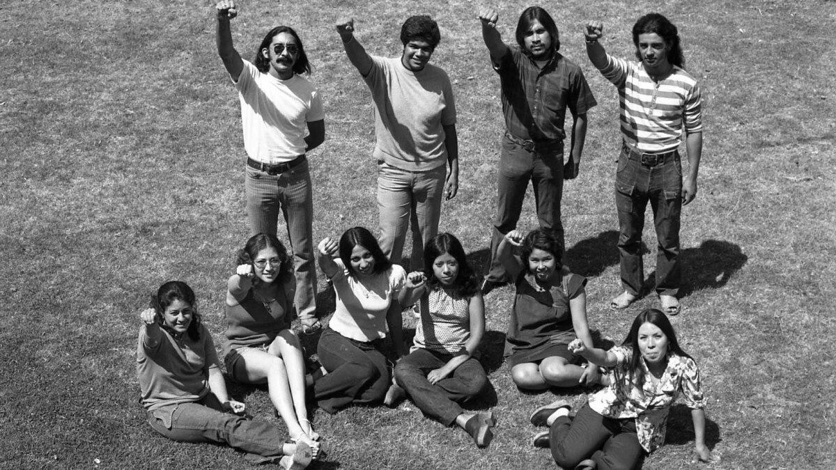 Photo Exhibit Tells Untold Story Of The Chicano Movement In 1970s Long Beach - Vimarsana News