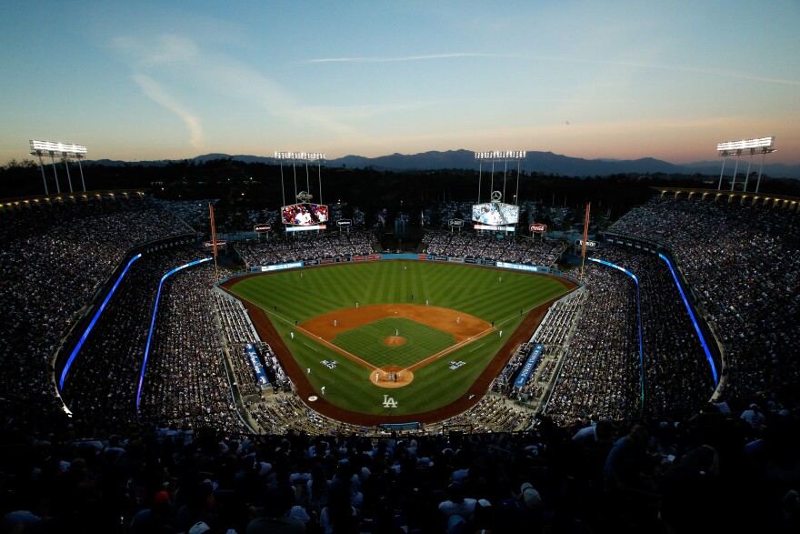 A general view as the Chicago Cubs take on the Los Angeles Dodgers in game five of the National League Division Series at Dodger Stadium on October 20, 2016 in Los Angeles.