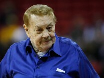 Los Angeles Lakers owner Jerry Buss appears before his team's preseason game against the Sacramento Kings at the Thomas & Mack Center Oct. 12, 2008 in Las Vegas, Nevada.