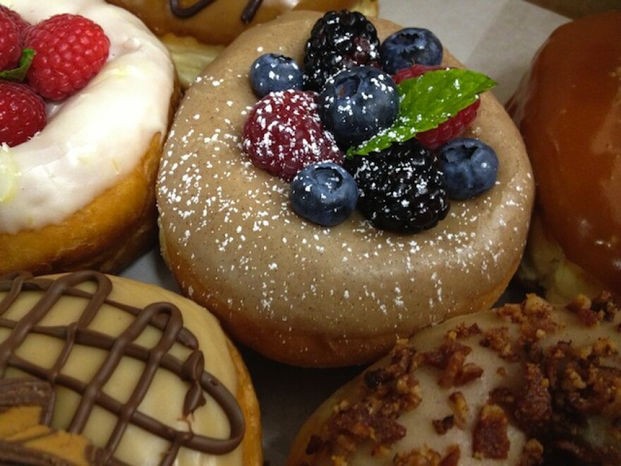 donutsnobartisanal.jpg