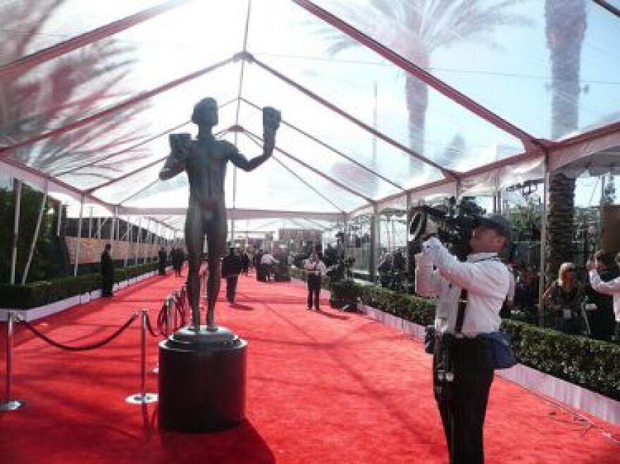 SAGstatue.jpg