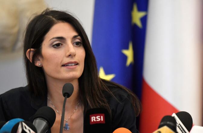 New Rome mayor Virginia Raggi speaks during a press conference at the Romes Campidoglio city hall on September 21, 2016. 
Rome's bid to host the 2024 summer Olympics was dealt a fatal blow on September 21, 2016 after the city's mayor, Virginia Raggi, said she would not give her formal backing. / AFP / TIZIANA FABI        (Photo credit should read TIZIANA FABI/AFP/Getty Images)